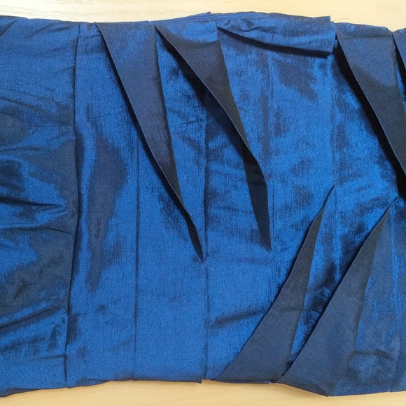 Suzy shier dress - Picture 4 of 4